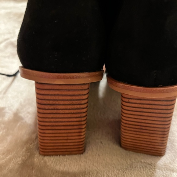 Vince Camuto Booties - Picture 4 of 8